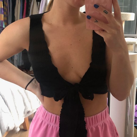 black multi-way top - Picture 2 of 5